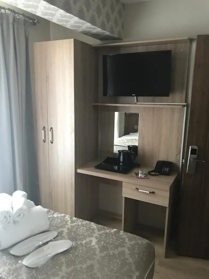 Otel Ege Izmir 0*,